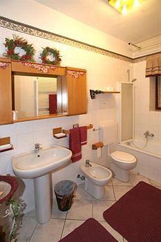 Ai Due Pini B&B Pescantina Ngoại thất bức ảnh